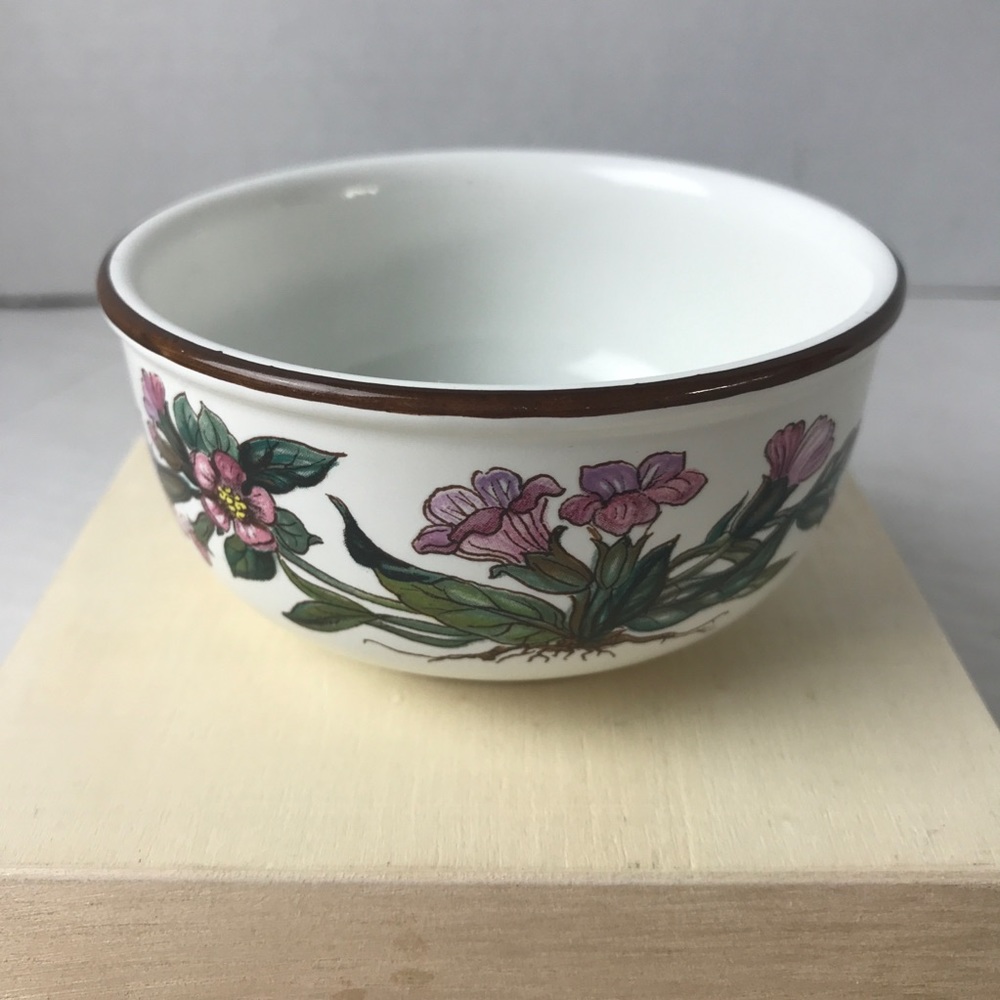 VILLEROY & BOCH  Botanica - Pulmonaria 3.5" Small Dipping Sauce Bowl - Luxemburg